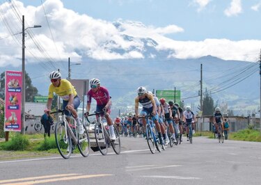 Panamá asiste a vuelta ciclística en Ecuador
