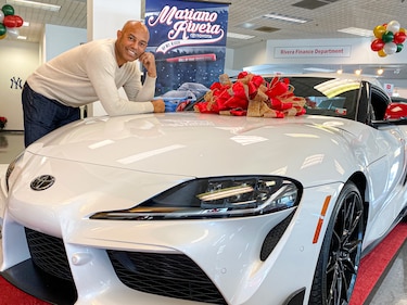 Una subasta de autos con el sello y la velocidad del panameño Mariano Rivera