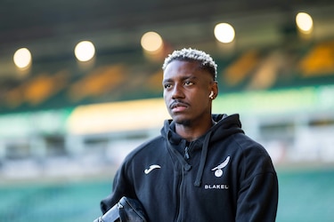 Director del Norwich City explica la ausencia de José Córdoba en la victoria sobre el Watford