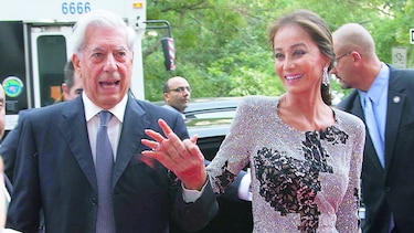 Mario Vargas Llosa presenta demanda de divorcio