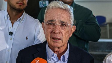 La Fiscalía de Colombia abre una investigación contra el expresidente Uribe 