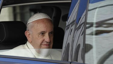 Papa Francisco recibe a líderes religiosos en Asís