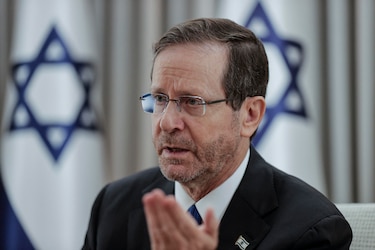 Presidente israelí pide la vuelta de todos los rehenes tras la muerte de Sinwar en Gaza