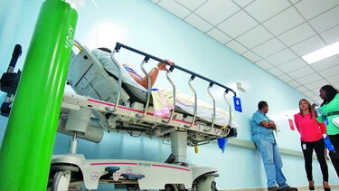 Distribuirán médicos especialistas en el interior