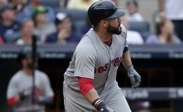 Venezolano León lidera victoria de Medias Rojas sobre Yankees