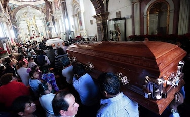 Aumenta a 35 muertos el número de víctimas de explosión pirotécnica en México