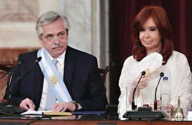 Presidente de Argentina duda de que Nisman se suicidara