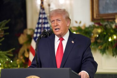 Trump rebautiza con su apellido el Centro Kennedy de Artes Escénicas de Washington