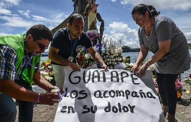 Colombia busca causas de un naufragio que deja siete muertos