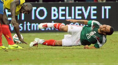 México pierde a Luis Montes y teme por Rafa Márquez