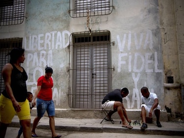 Crece la economía cubana, pero es insuficiente, asegura ministro
