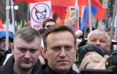 Alemania fleta un avión para trasladar a Berlín a   Navalny; los médicos rusos aseguran que no hay rastro de  veneno en su organismo