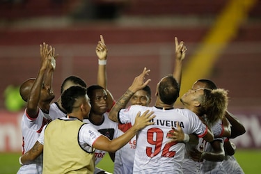 Sporting S.M. golea al Malacateco 3-0 y avanza a octavos en la Liga Concacaf