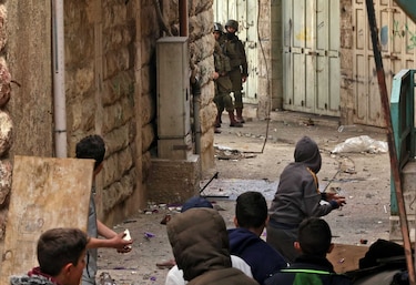 Soldados israelíes mataron a un palestino que atacó a los militares