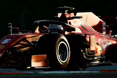 Vettel domina la quinta jornada de ensayos de pretemporada