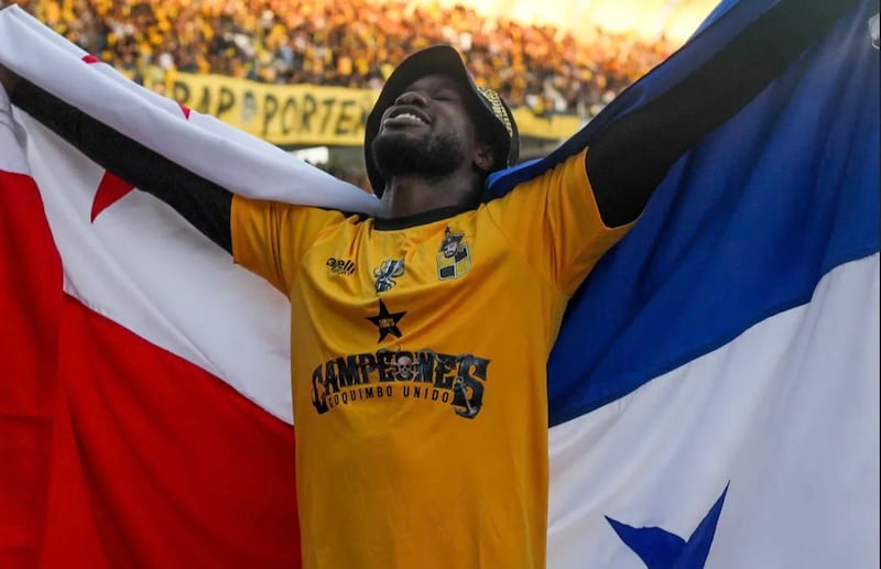 Cecilio Waterman se despide de Coquimbo Unido tras el histórico título