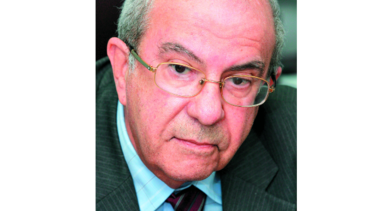 Corte suspende bonificaciones de García de Paredes