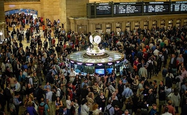 Tormentas ocasionan caos durante hora pico de Nueva York