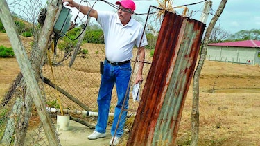 Agua enfrenta a lugareños y autoridades
