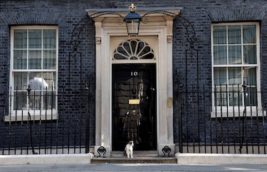 La carrera para suceder a Boris Johnson suma ocho competidores