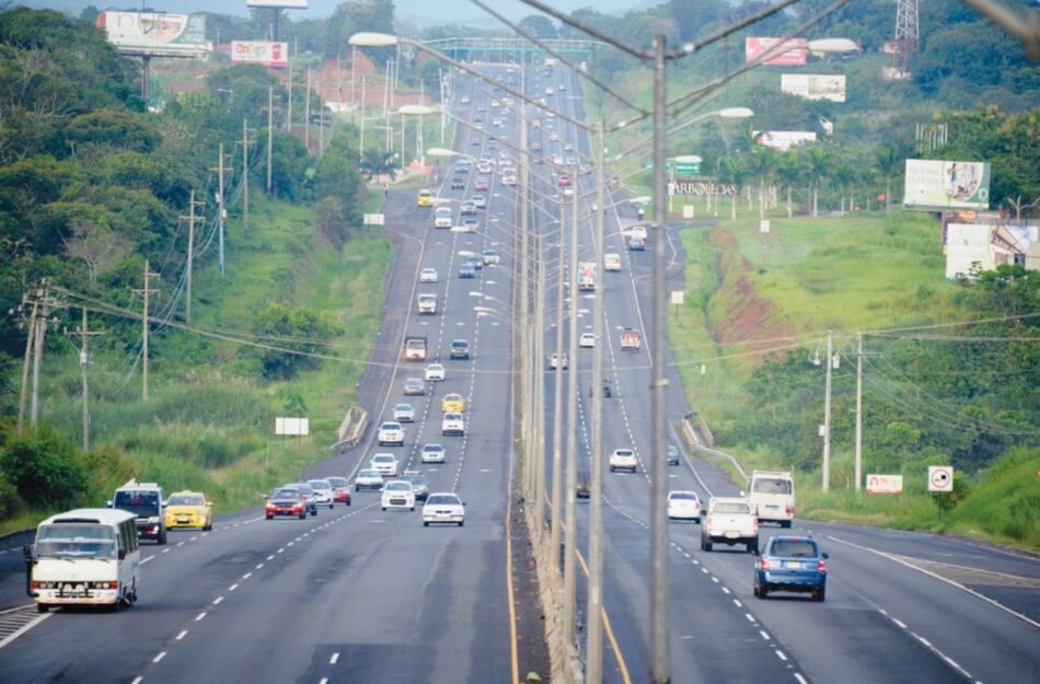 $382 millones y una concesión por 21 años para ampliar y mantener las vías del Centenario y la Autopista Panamá–La Chorrera.