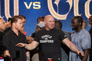 El ‘Canelo’ Álvarez describe a Terence Crawford como una ‘leyenda’ del boxeo