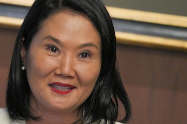 Fujimori promete poner el Estado al servicio de la población