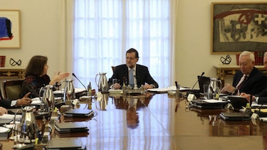 Gobierno español recurre al Constitucional propuesta independentista catalana