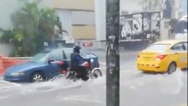 Se inundan varias calles de la capital, entre ellas la vía Argentina