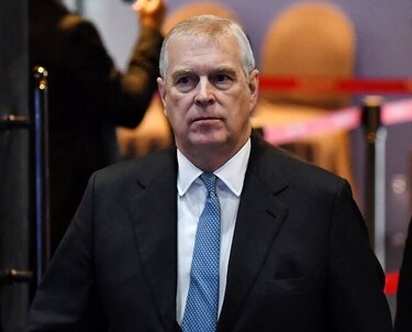El príncipe Andrés de Inglaterra pierde apoyo por el escándalo Epstein
