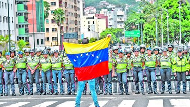 Oposición de Venezuela exige que se defina el revocatorio