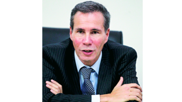 Renuncia jefe policial por el caso Nisman