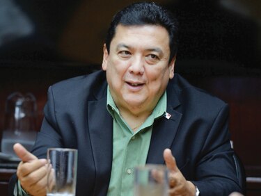 Procurador Ulloa pide a fiscales flexibilizar medidas cautelares