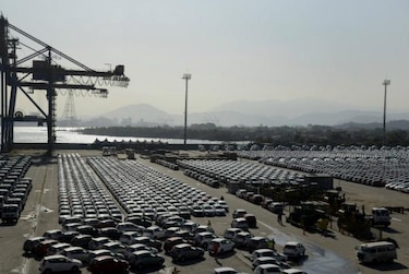 Brasil negociará con Argentina desbloquear exportaciones de autos