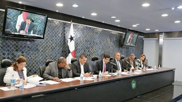 Diputados rechazan proyecto que reconfiguraba circuitos