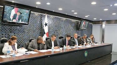Diputados rechazan proyecto que reconfiguraba circuitos