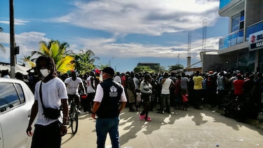 Miles de migrantes varados en Colombia en su ruta a Estados Unidos