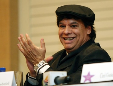Juan Gabriel lanza un nuevo álbum de dúos con grandes artistas latinos