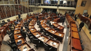 Pleno legislativo iniciará esta tarde el debate sobre ratificación de Cecilio Cedalise y Ángela Russo