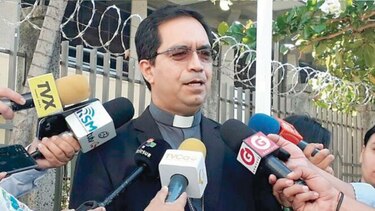 Iglesia salvadoreña rechaza penalización de abortos espontáneos