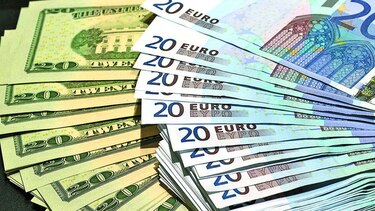 Acciones crecen al ritmo de la economía