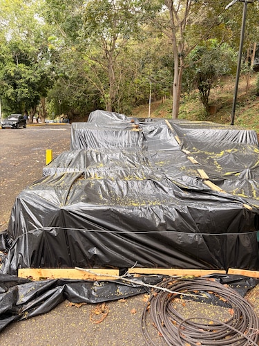 Bajo lonas: nuevos elevadores del Complejo Hospitalario están sin instalarse