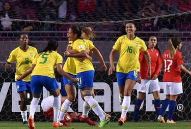 Brasil vence 3-1 a Chile en Copa América Femenina