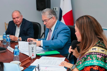 Aprueban licitación de $606.5 millones para rehabilitar la vía Centenario y la autopista Arraiján–La Chorrera