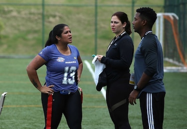 Equipo femenino de 'flag' sigue firme en el Mundial