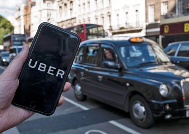 Uber pierde 9,141 millones en 2022, pese a disparar ingresos
