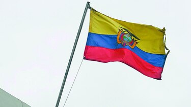 Ecuador impulsa inversión pública