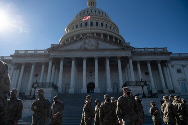 El plan de estímulo de Joe Biden supera la etapa decisiva del Senado