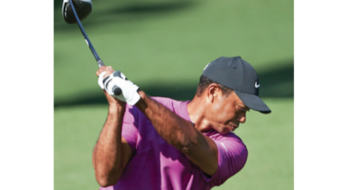 Tiger Woods es trasladado de hospital para seguir su recuperación