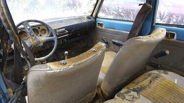 Sacan de un pantano un automóvil robado en 1979 en Francia